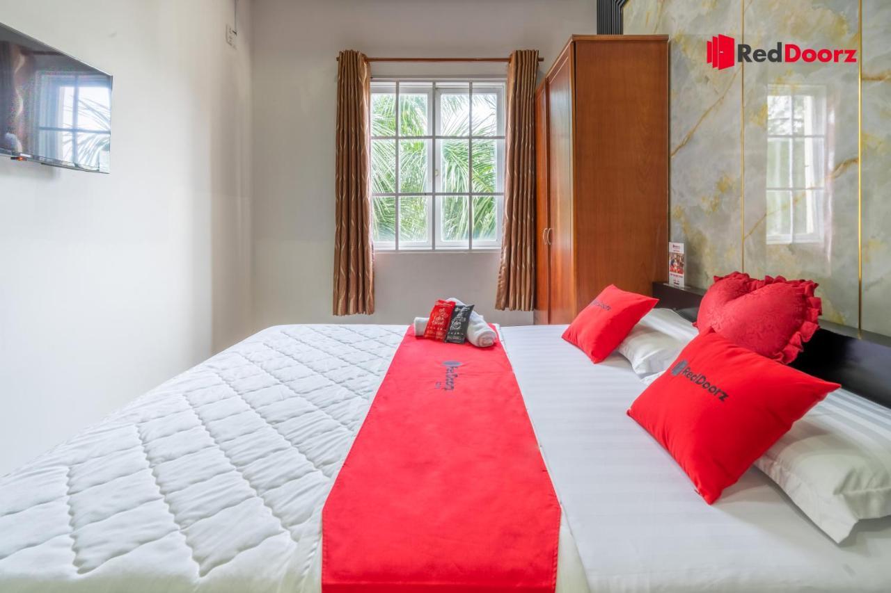 Reddoorz Tahami Hotel Near Kha Van Can ホーチミン市 エクステリア 写真
